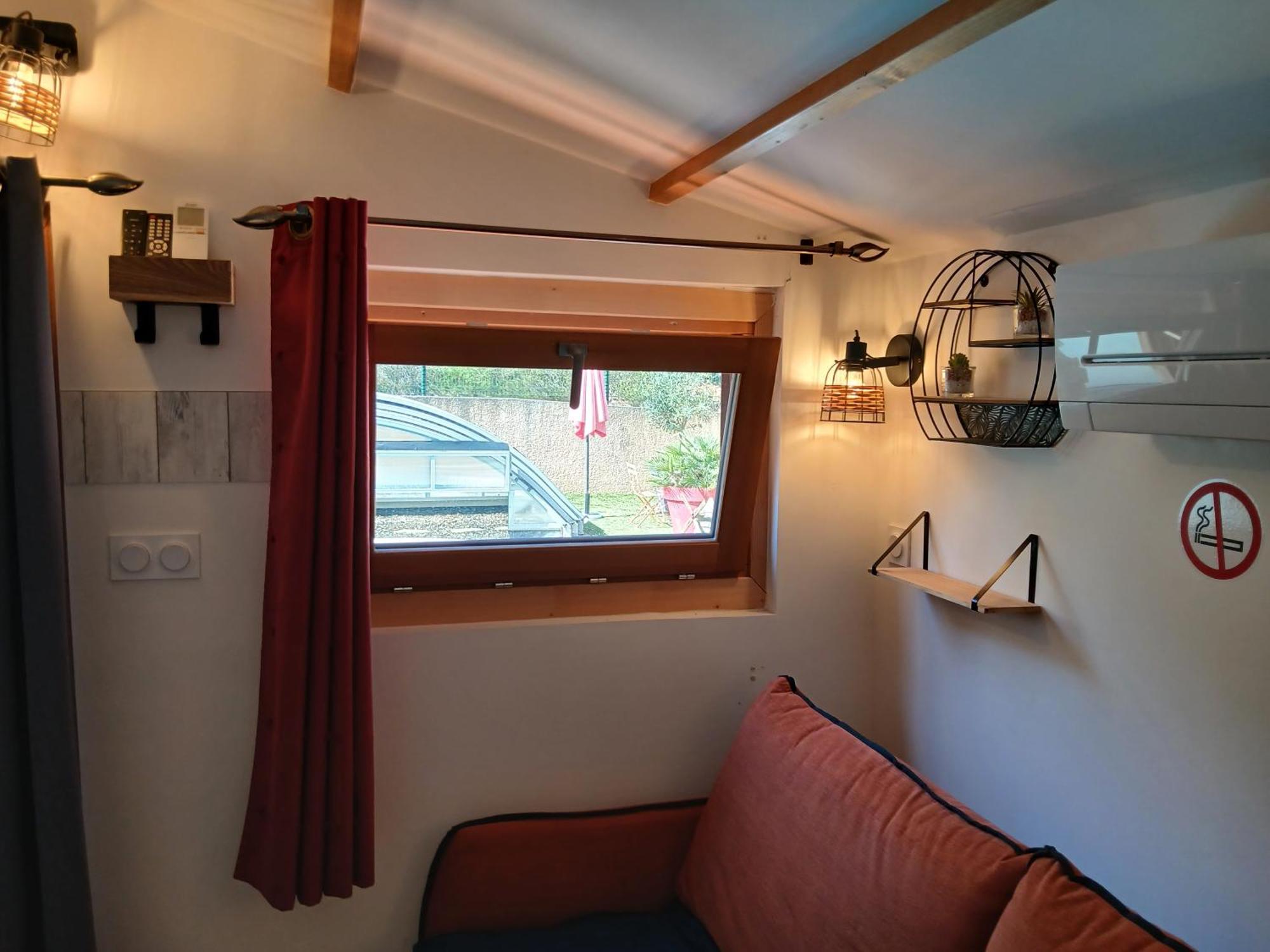 Chalet Charmant Avec Piscine Mercuer Luaran gambar